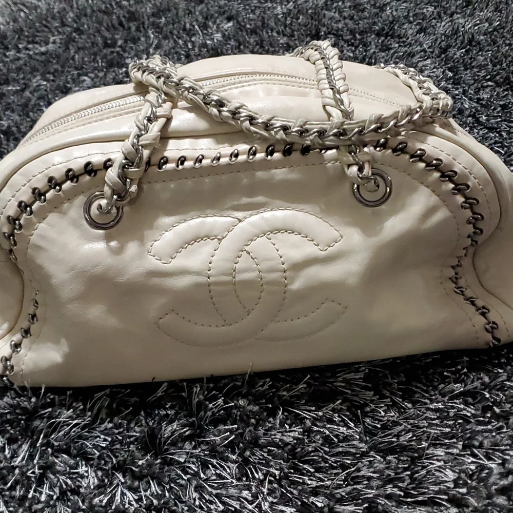 Chanel Bag cream authentic